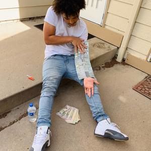 Meet your Posher, Mari